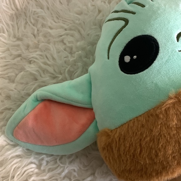 New Squishy Soft Baby Yoda The Child Plush Pillow Toy Collectible - Picture 4 of 5